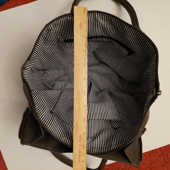 Christian Siriano handbag for Payless Shoes - Picture 14 of 14